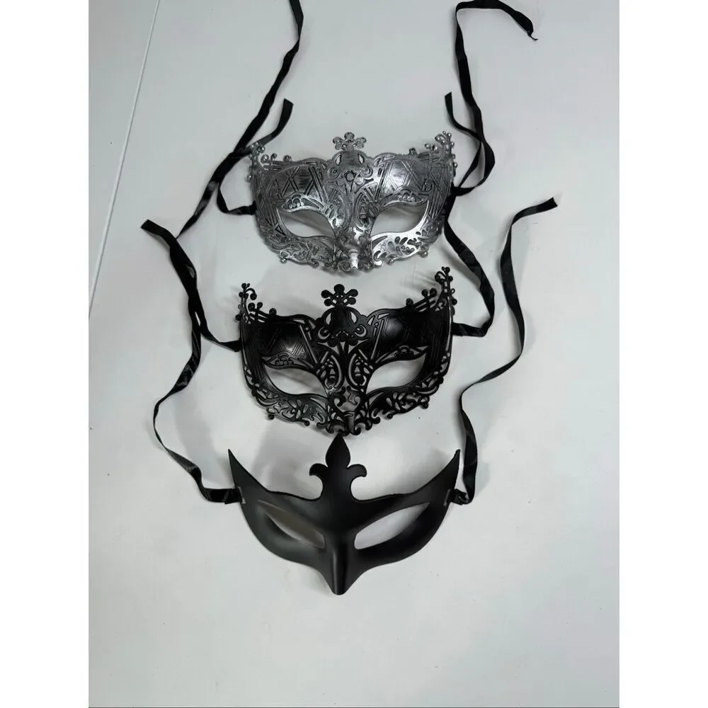 3 pcsHis/Hers Couple Black Masquerade Ball Masks Half Face Vintage Plastic
